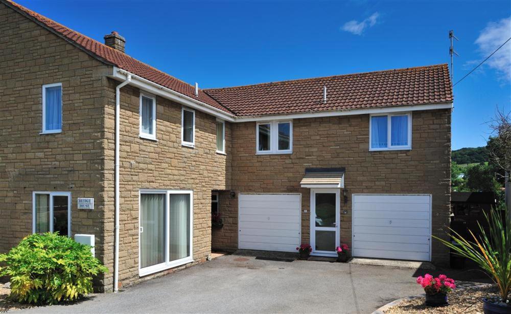 Bridge House * Charmouth